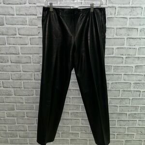 Danier women’s Vintage black Leather Pants, side zipper size 8